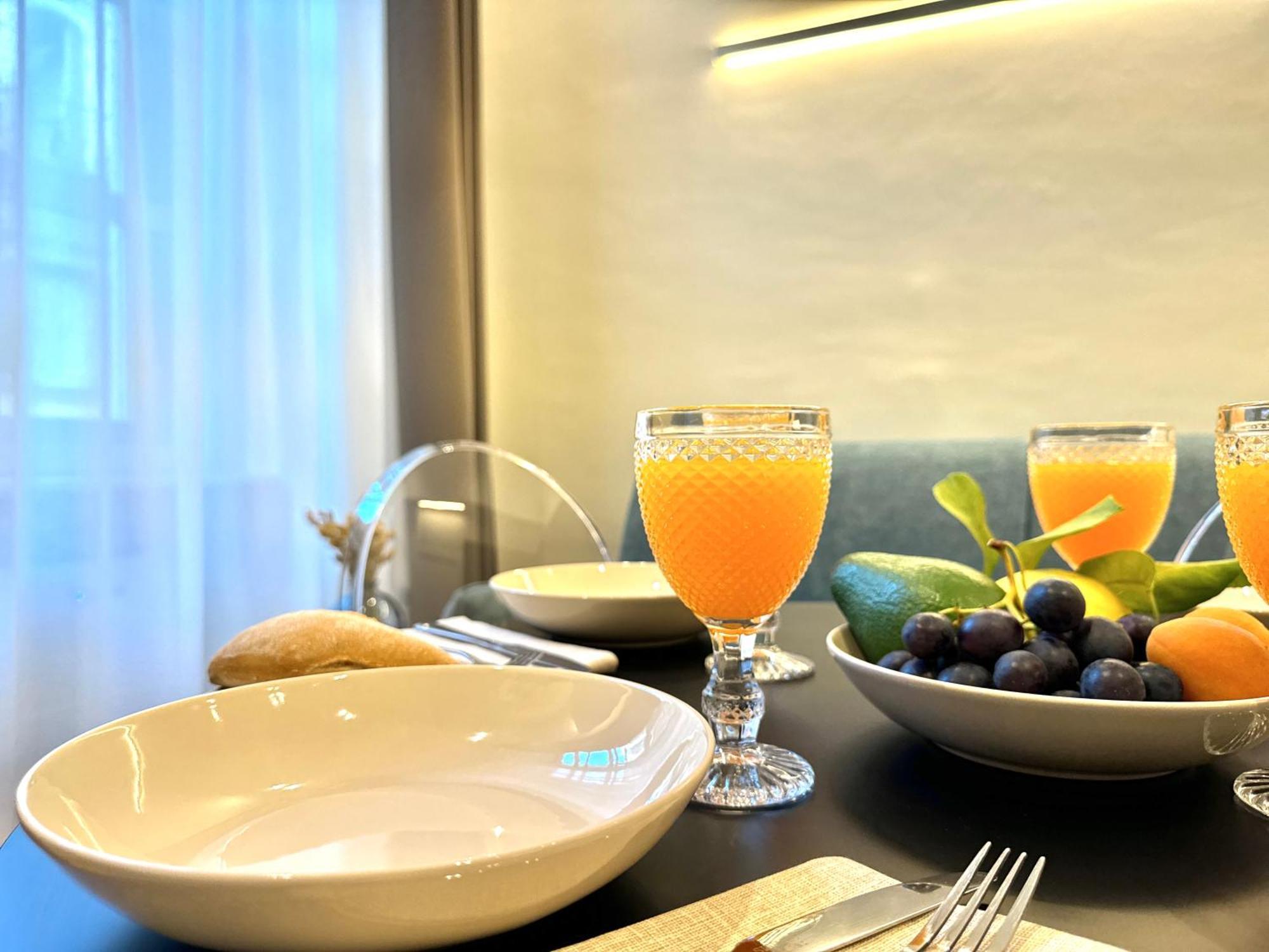 Savoy Luxury Apartment City Center Торино Екстериор снимка
