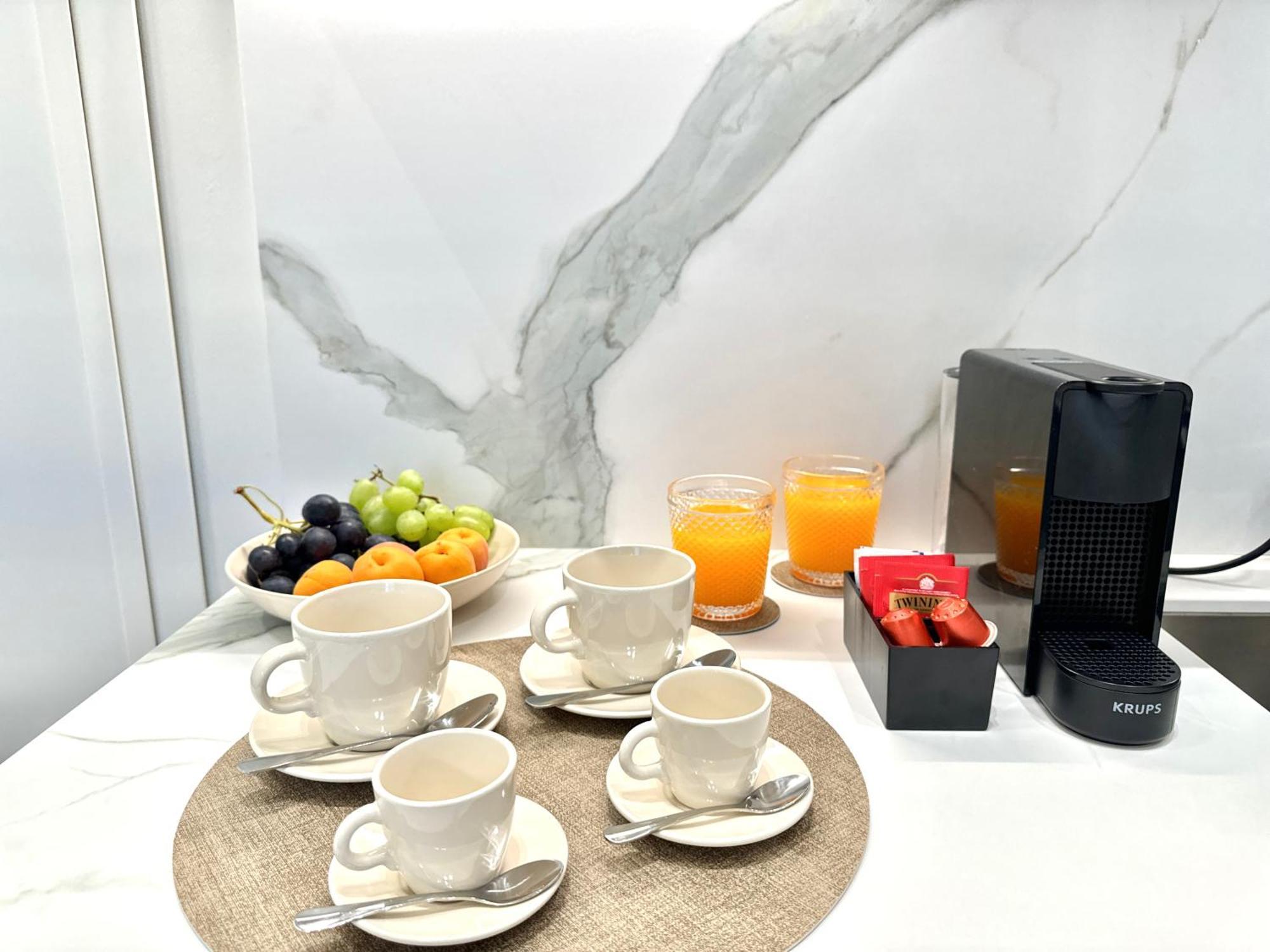 Savoy Luxury Apartment City Center Торино Екстериор снимка
