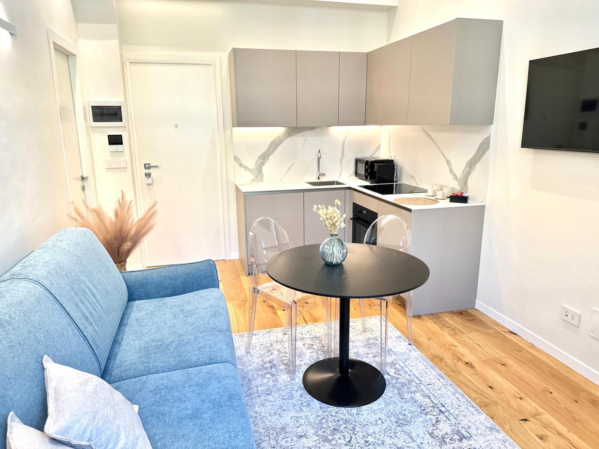 Savoy Luxury Apartment City Center Торино Екстериор снимка